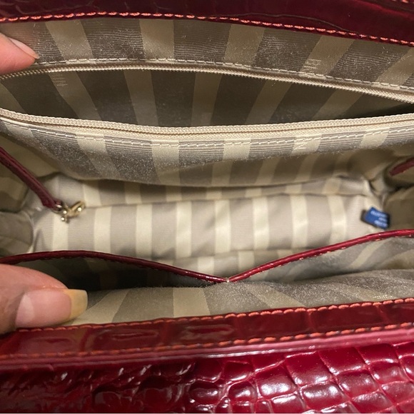 LIKE NEW Brahmin Gabriella - Chianti Rossini Croc Embossed & Rose Embroidery - Picture 9 of 16